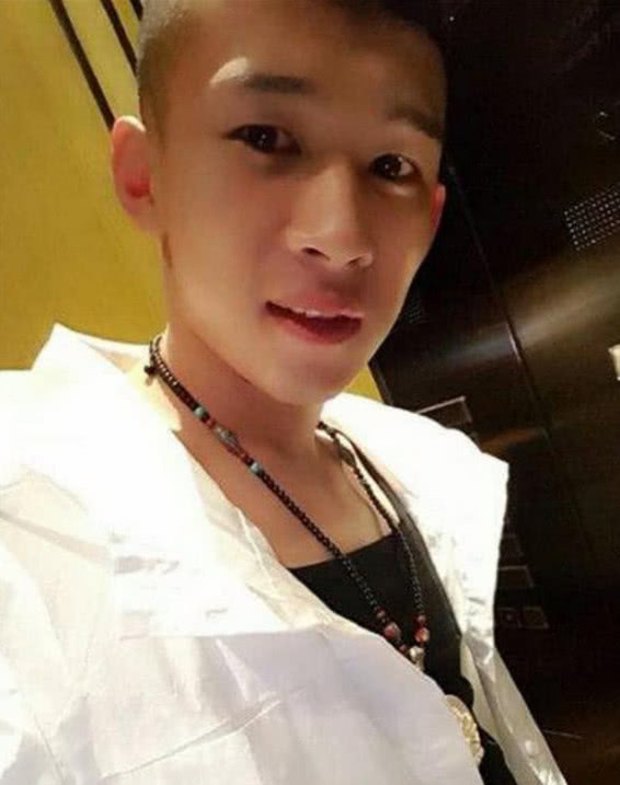 快手天佑"强势回归"?网友们期待万分,粉丝:盼望王者的归来!_官方