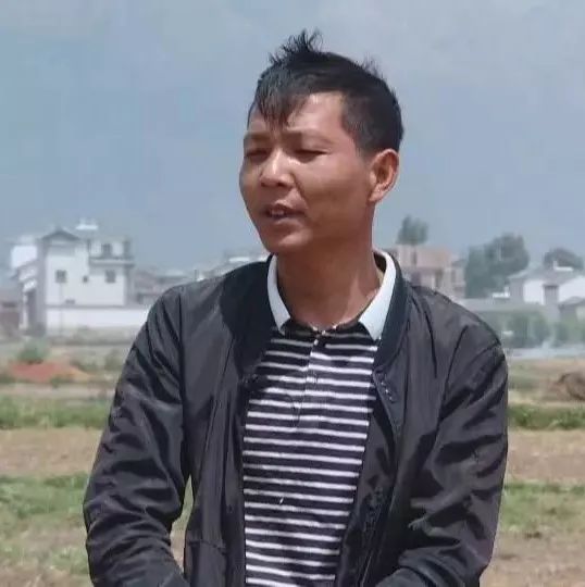 洱源县邓川镇旧州村委会下邑村村民 杨雄斌提高农户保护家园,保护水源