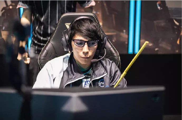 dfm告别msi,日本尺帝:已摆脱最弱赛区头衔,会变得更强!