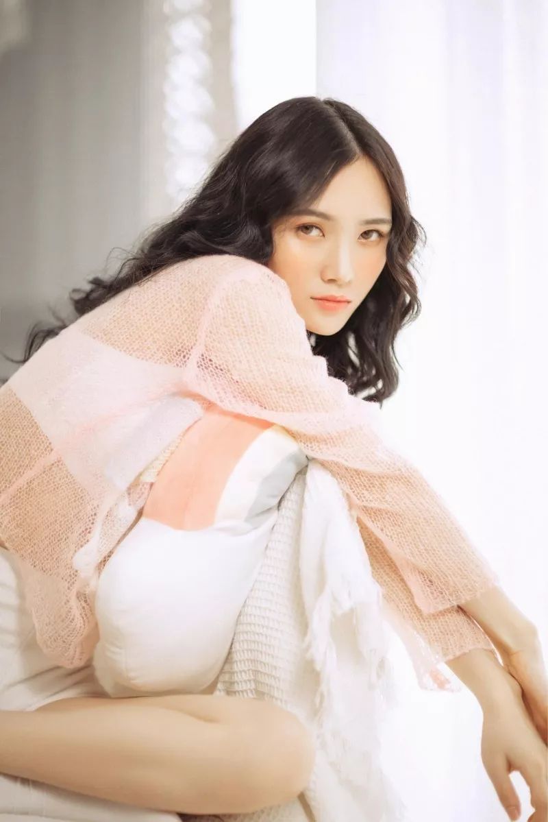 在广东街头叫一声靓女,整条街的女生都会回头