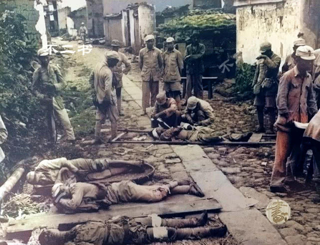 上色老照片直击腾冲战役中真实景象为抗击日寇不畏生死的先辈