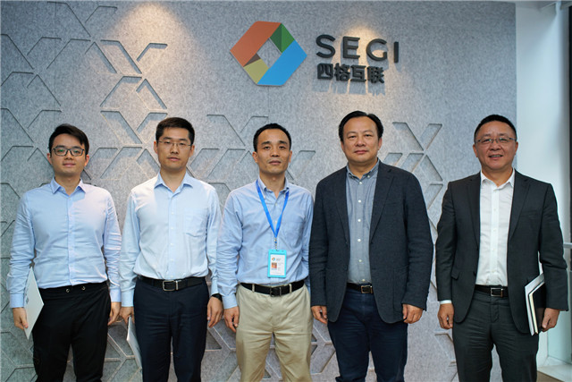 深物业(000011)董事长刘声向一行莅临四格互联参观考察