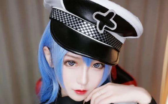 lol:腐团儿因穿一件白衬衫,被封直播间,整改归来少女变大妈