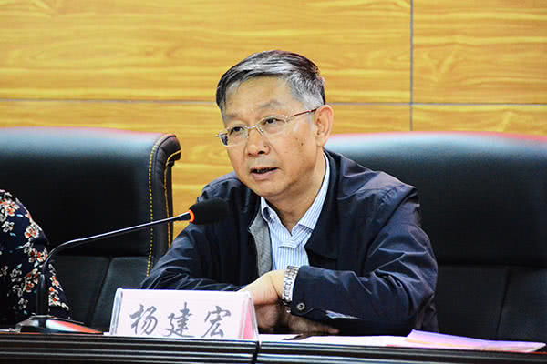 庆祝56112国际护士节临汾市妇幼保健院表彰优秀白衣天使