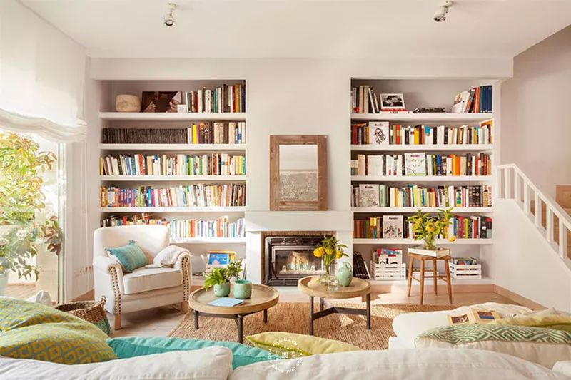 阅读爱好者的喜悦:10个经典家庭图书馆案例