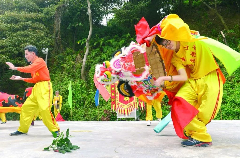 中山鹹水歌三鄉木偶戲鳳舞醉龍舞小欖洪拳向下滑動顯示更多圖片沙湧馬