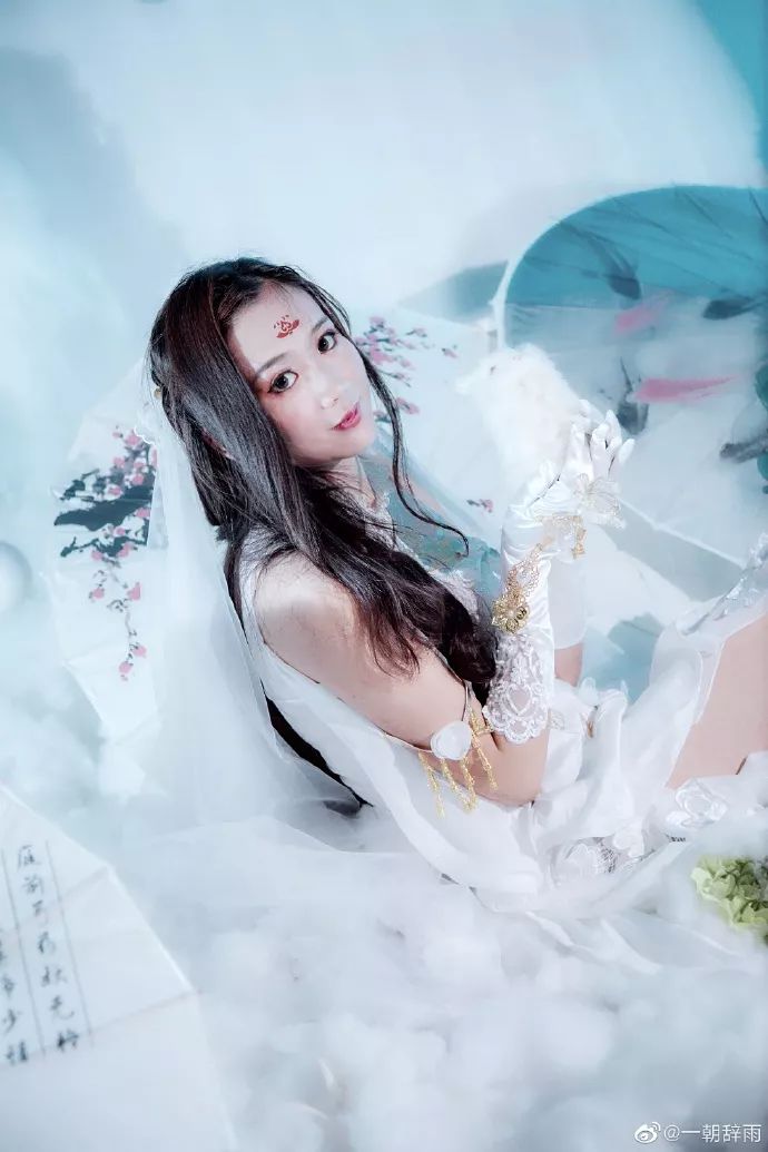 想和这位燕尔小仙女牵手!