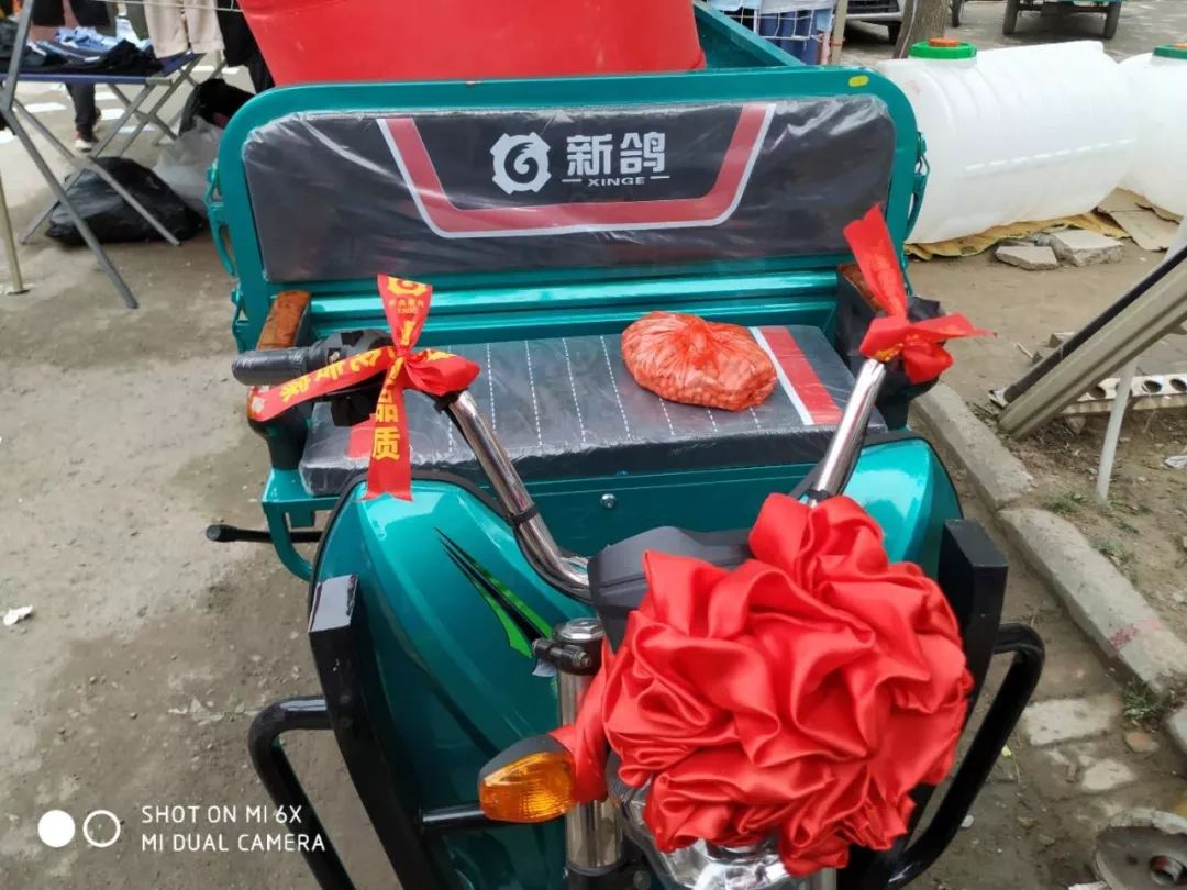 卓里古会逛一趟!吃货口水三尺长!眼忙手忙嘴更忙!买美!吃香!