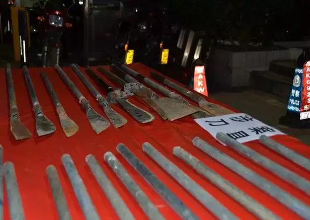 扫黑除恶丨十佳标兵:黄金鸿