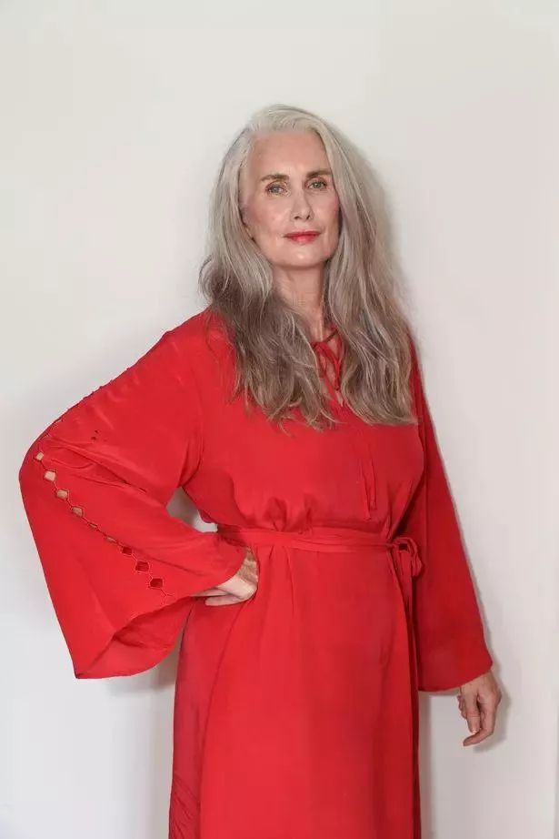 60岁穿比基尼上大牌杂志做国际名模这个奶奶太美了