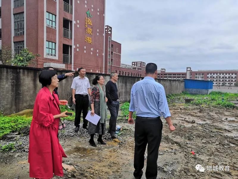 钟雪颜副局长到增城区第一中学检查