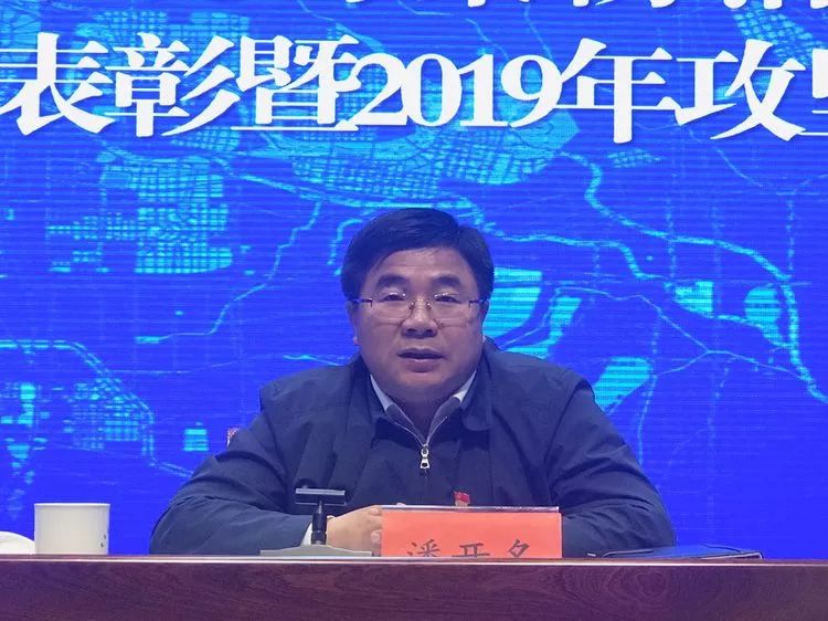 县领导潘开名,楚惠东,李晓亮,李延中,张书勤,李长松,任程伟,牛健,耿志