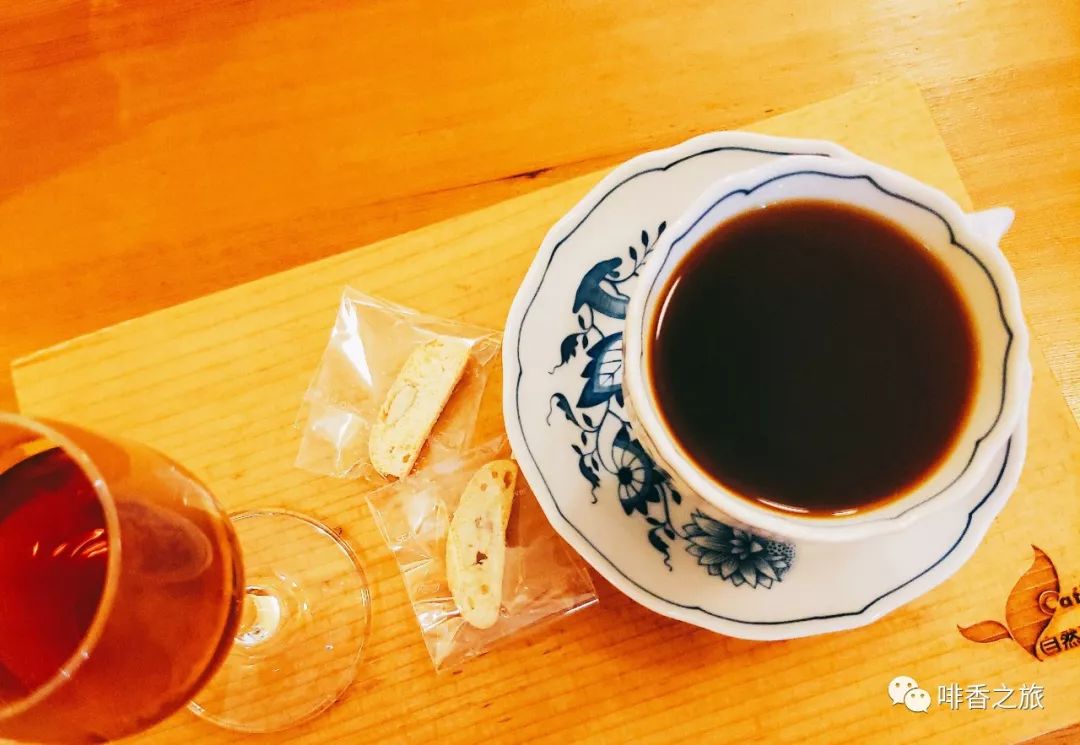 台湾高雄的这家咖啡馆用咖啡香唤起你的自然醒