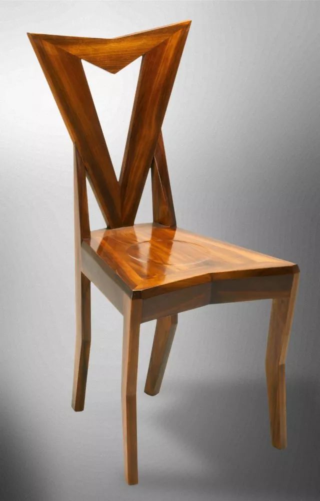 东方艺术大家捷克立体主义像一只很方的鸟蛋