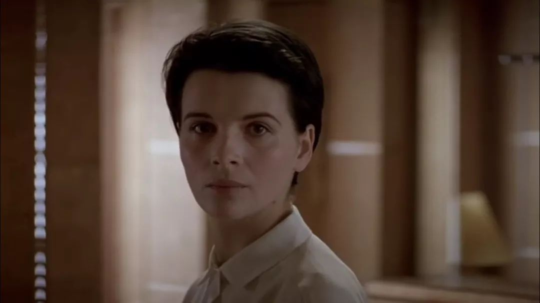 为什么伊莎贝尔于佩尔的脸观众看了40年都不腻附电影资源