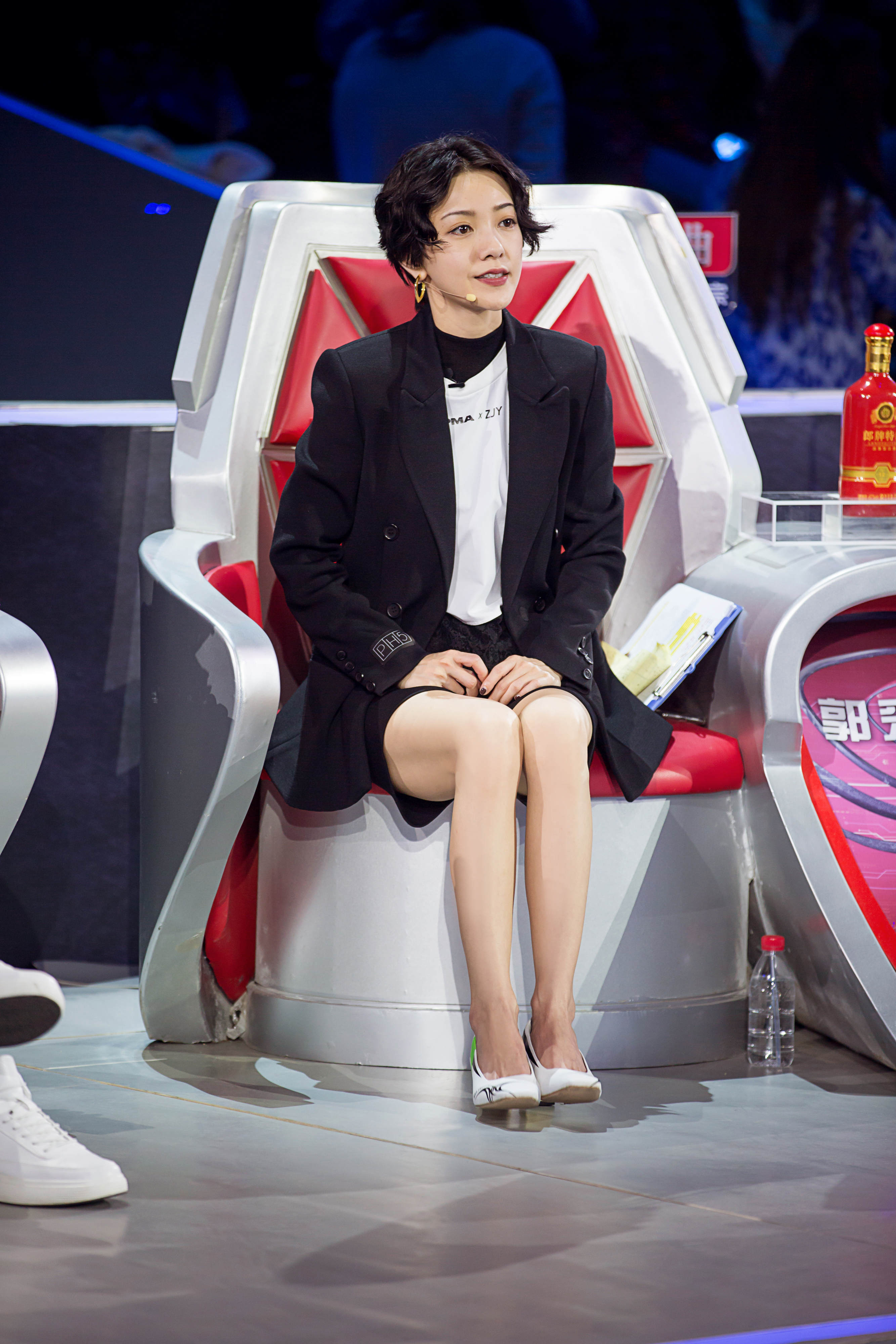 由郑林楷,宋一骜,刘仁杰,凡正阳,栾雨,杨易,丁若虚,王易木组成的中国