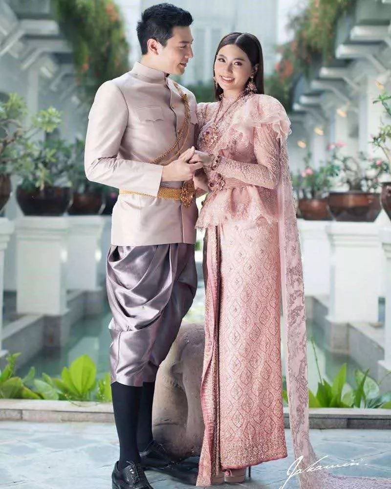 泰星dome公开高甜婚纱照人气cpponbua赴普吉拍摄甜蜜写真