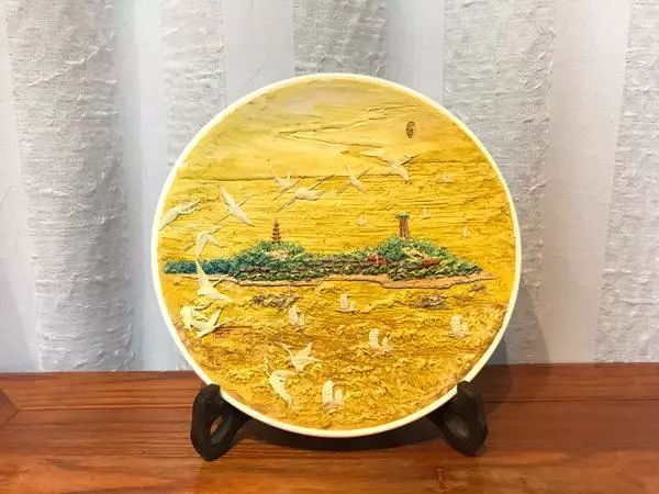 温州瓯塑△龙泉宝剑△普陀船模△金银彩绣△泥金彩漆△舟山渔民画