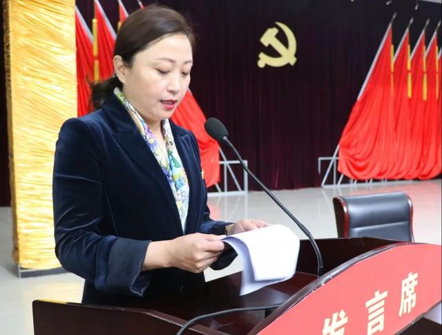 部副部长李诗华宣读了《中共宁陵县委组织部关于表彰2018年度组织工