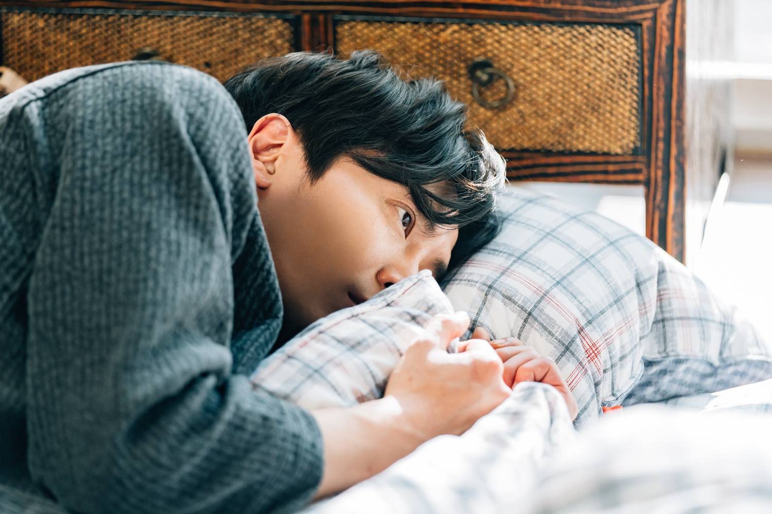 《她的私生活》金材昱花絮照来袭 独特文艺忧郁气质俘获万千迷妹心