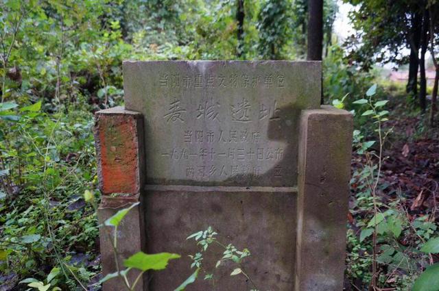 周仓墓,位于当阳市东南两河乡境内,距麦城西2公里.