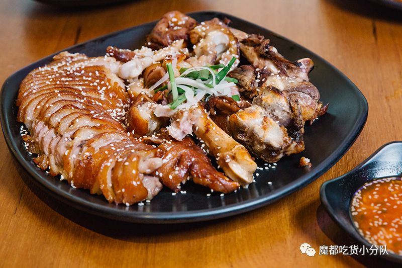 巨型猪蹄专门店大到没有码
