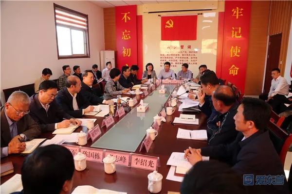 十九大部署的重大政治任务,是2020年决胜全面建成小康社会的迫切要求