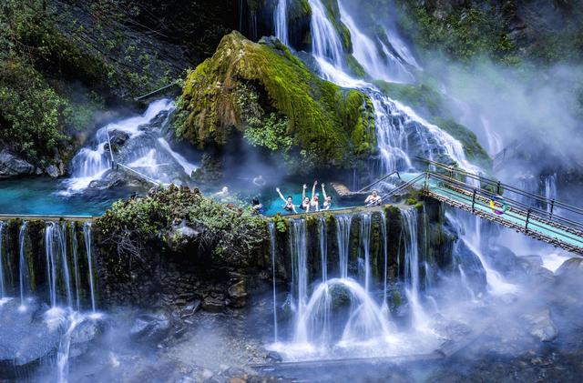 四川境内有一个世界级最美的温泉瀑布!你有没有去过?