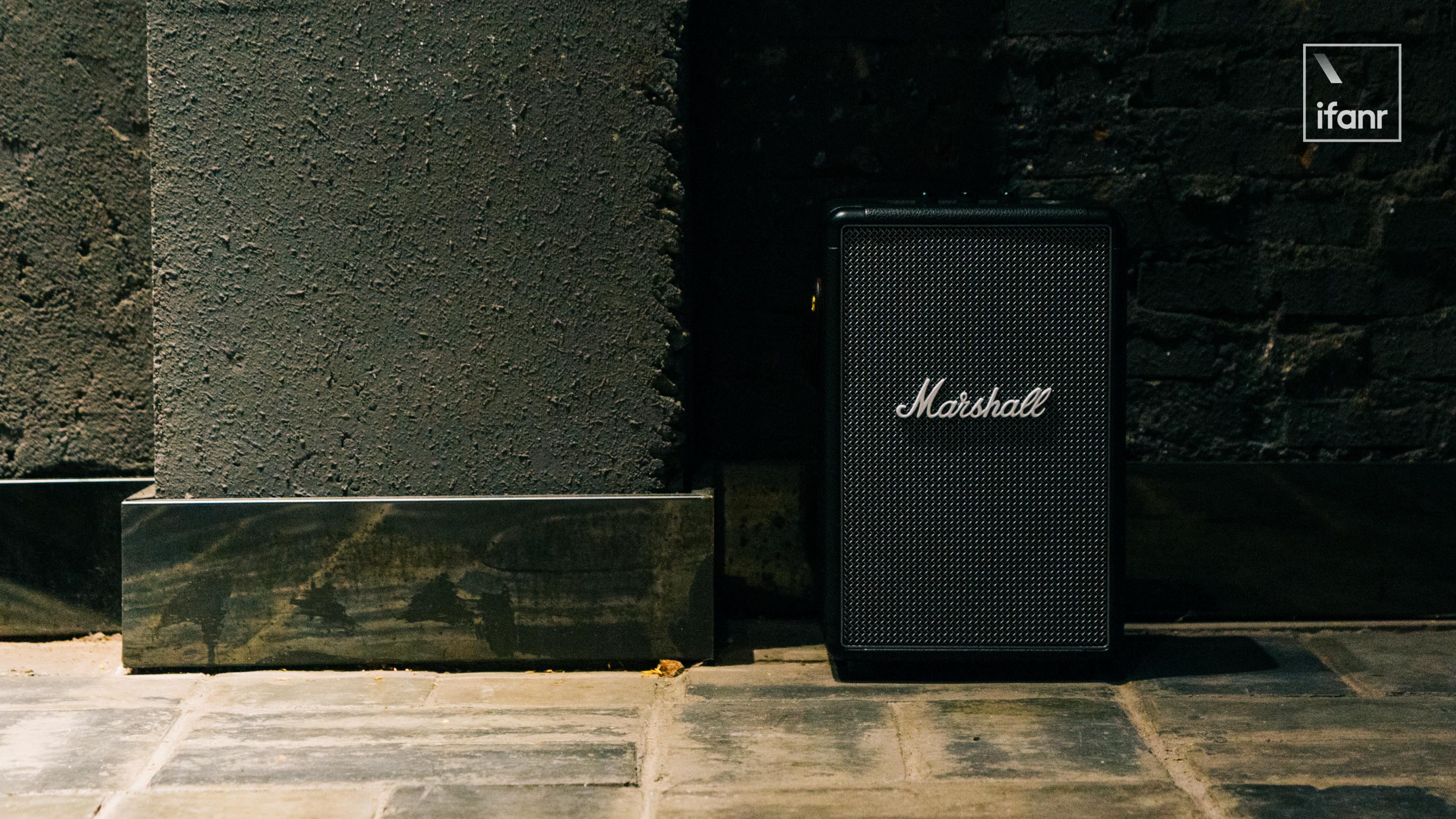 marshall tufton 体验:只比 imac 轻一点的「小音箱」,怎么谈便携?