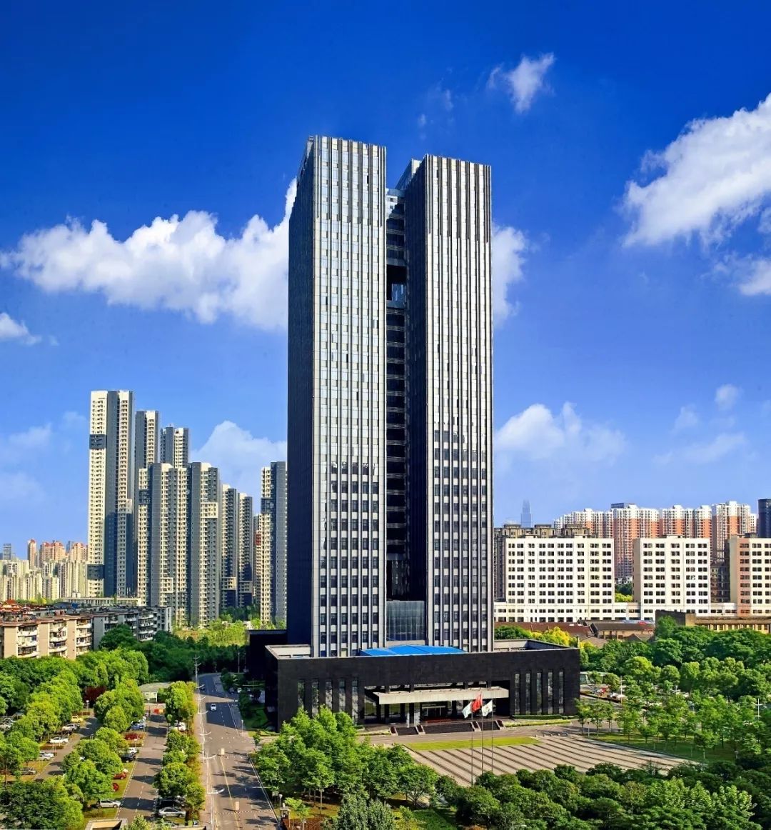 武汉市单体建面最大的写字楼邀您入伙 中国武钢5a甲级写字楼火爆招租