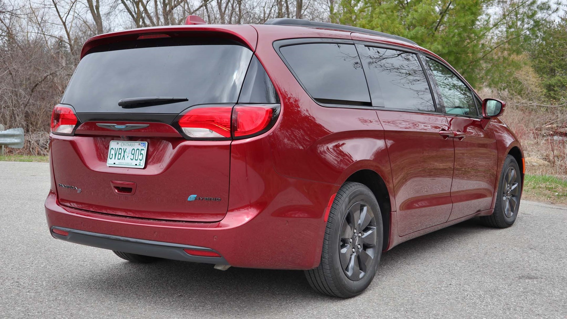 内饰就像10万的车,19款克莱斯勒pacifica混合动力一点都不便宜