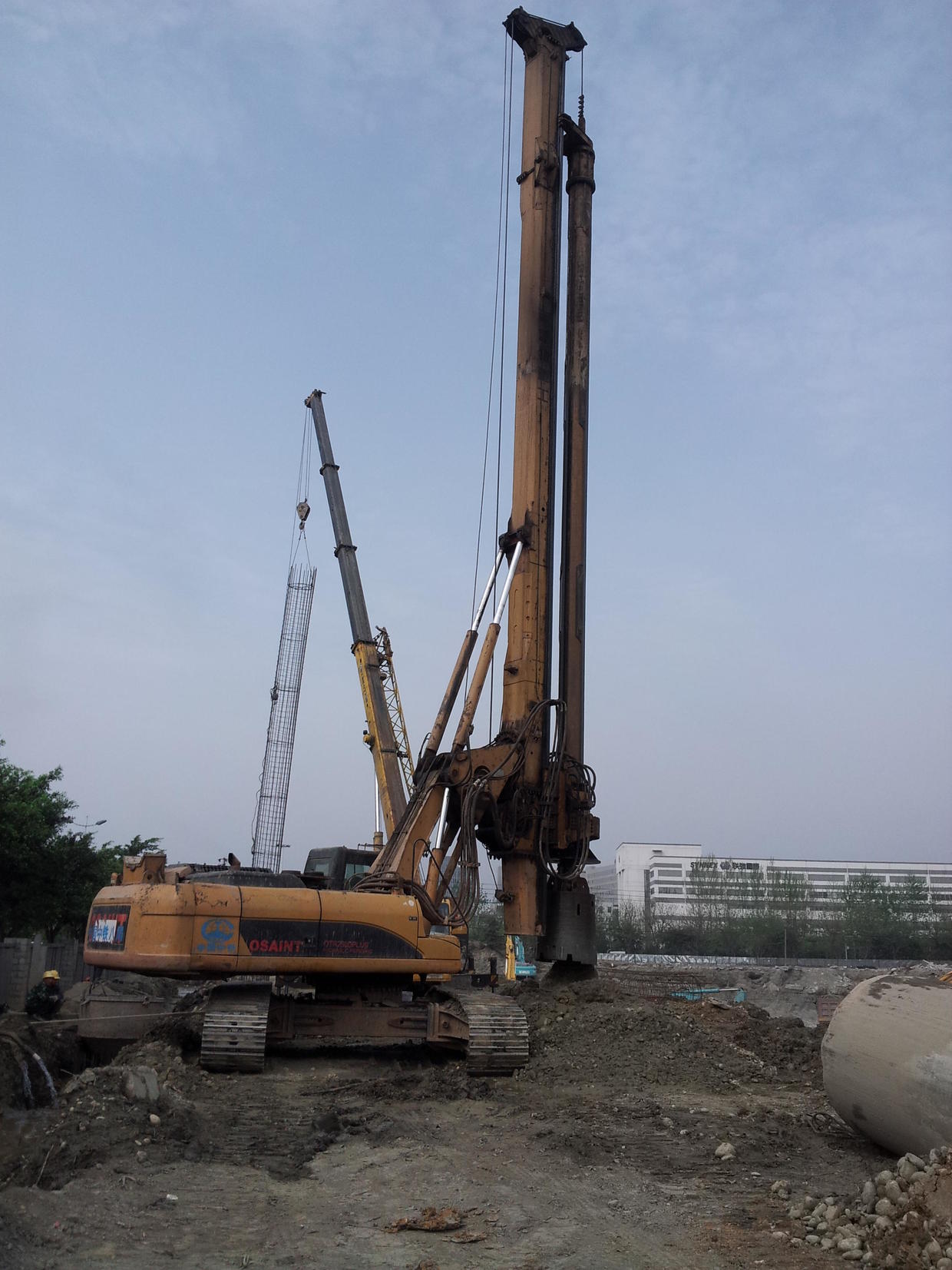 岩土施工时旋挖钻机成孔成桩过程中常见的问题以及解决方案