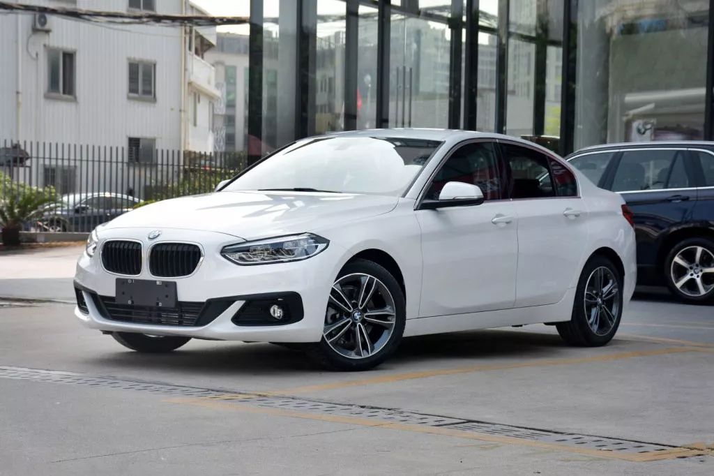 换代后的华晨宝马新3系投产下线,更强调操控,但不包括1.5t三缸