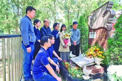 许杏虎儿子 许昊图片