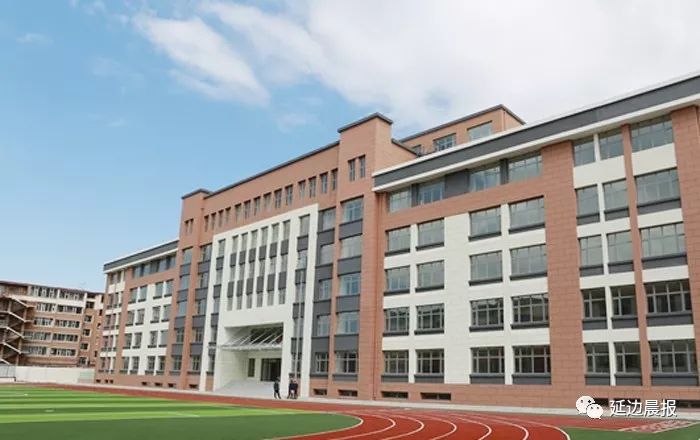 延吉市今年计划完成第十二幼儿园,第三中学实验楼,建工小学实验楼食堂