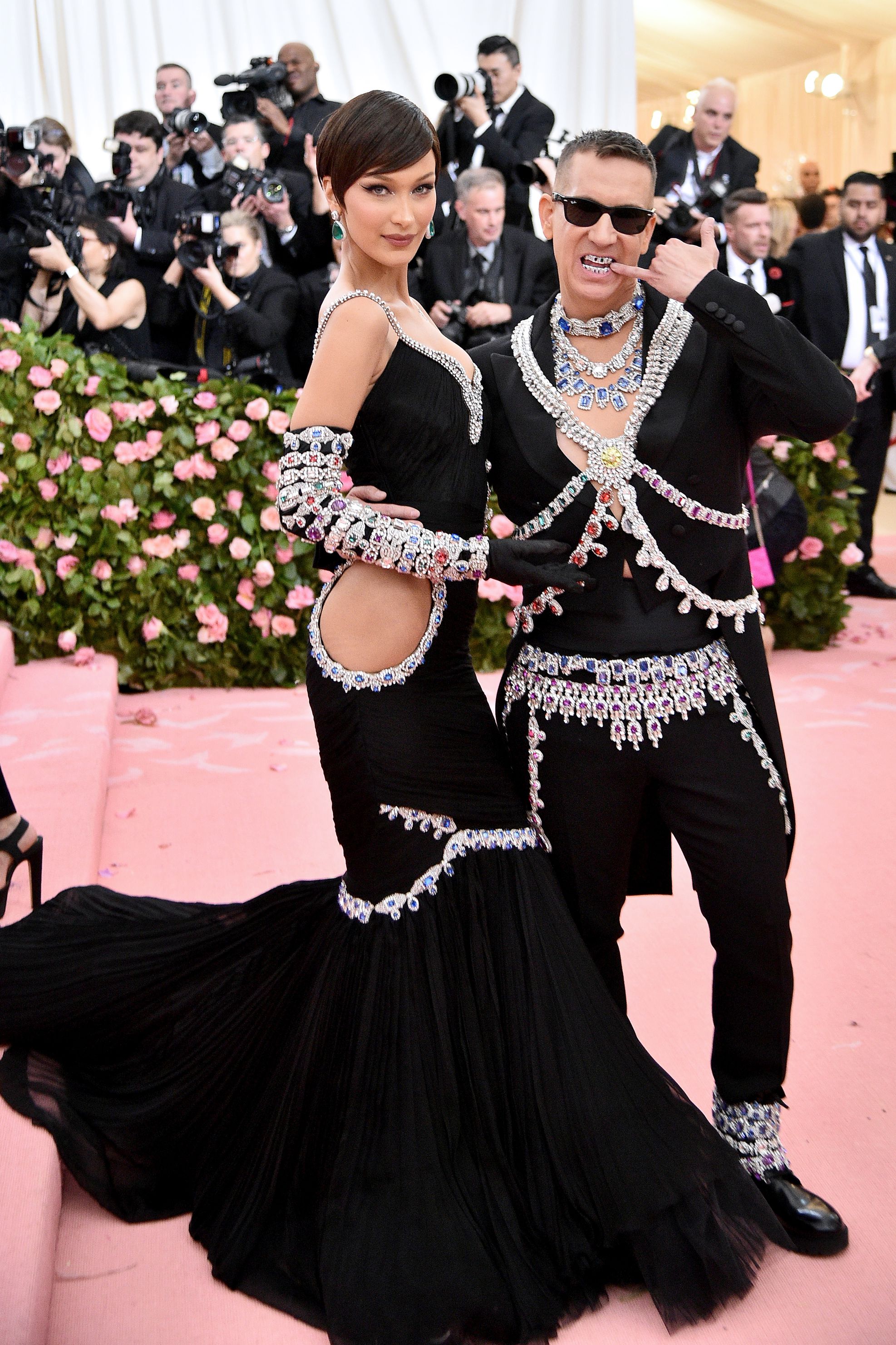met gala 这应该是最能理直气壮作妖的时候了