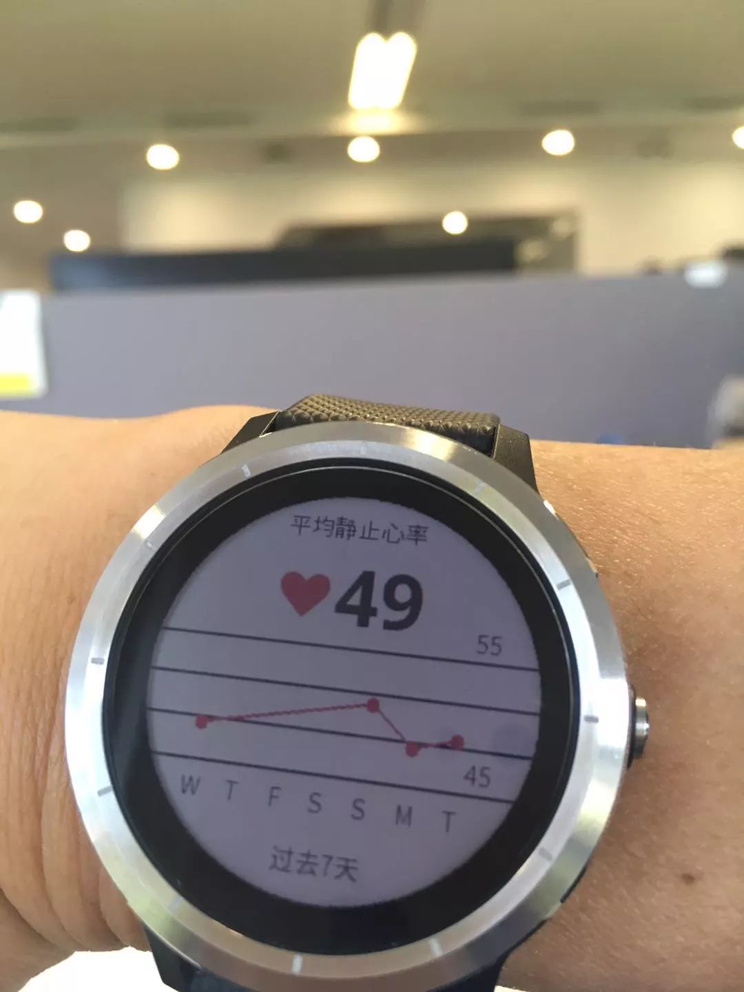 2搜星神速比630还快拿到vivoactive 3第一件事就是去操场慢跑了5k