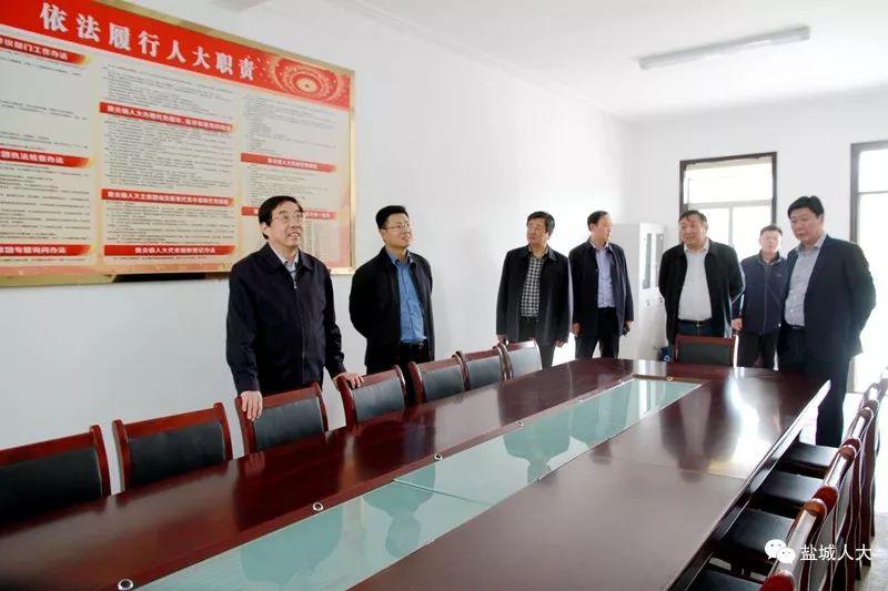 要闻| 市人大赴亭湖区黄尖镇开展主任接待代表日活动