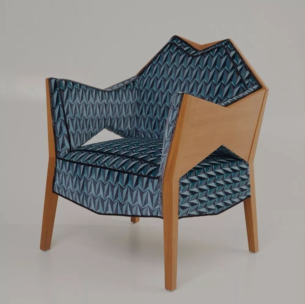 东方艺术大家捷克立体主义像一只很方的鸟蛋