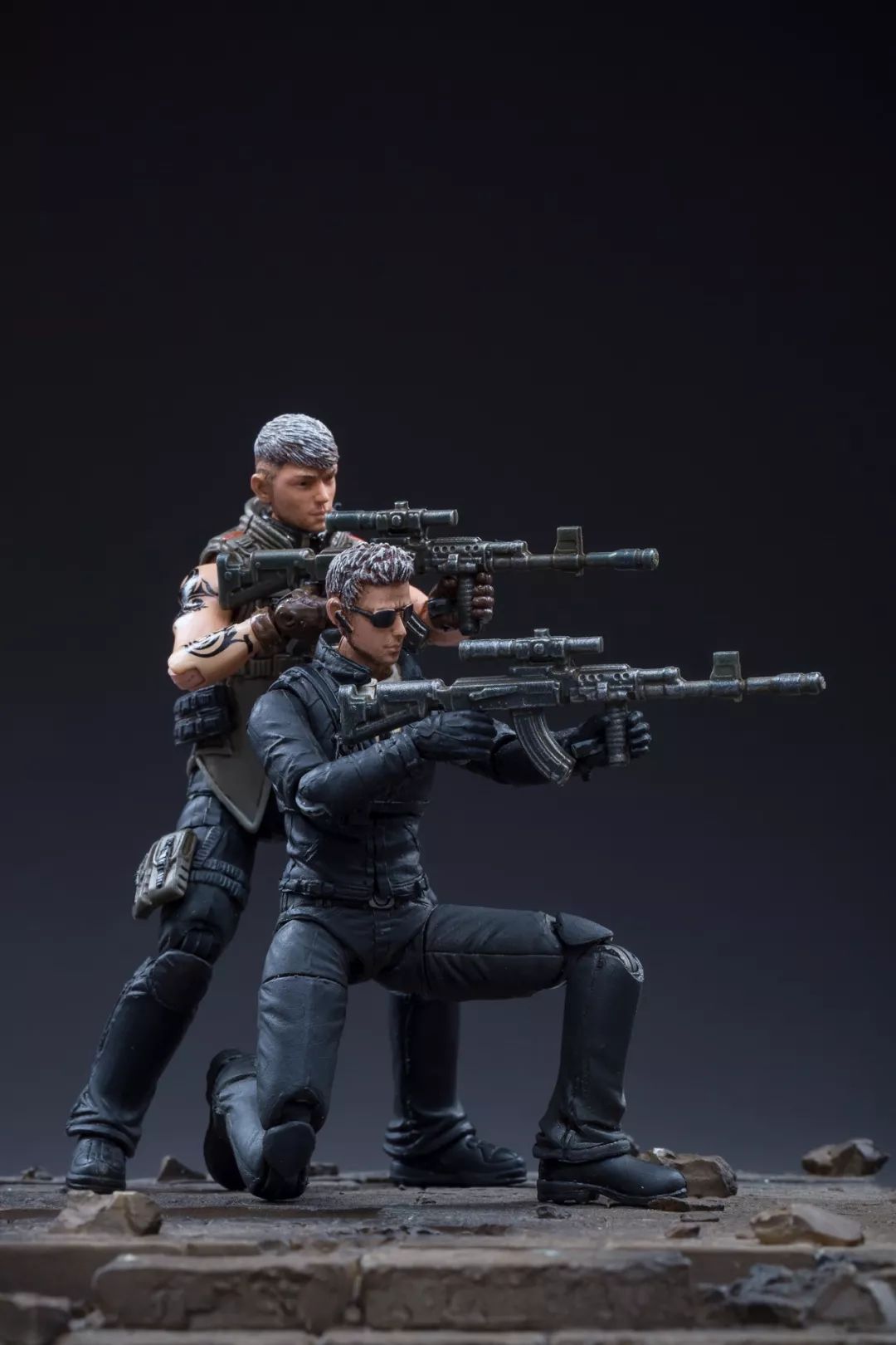 cf首批全可动角色人偶面世_刀锋