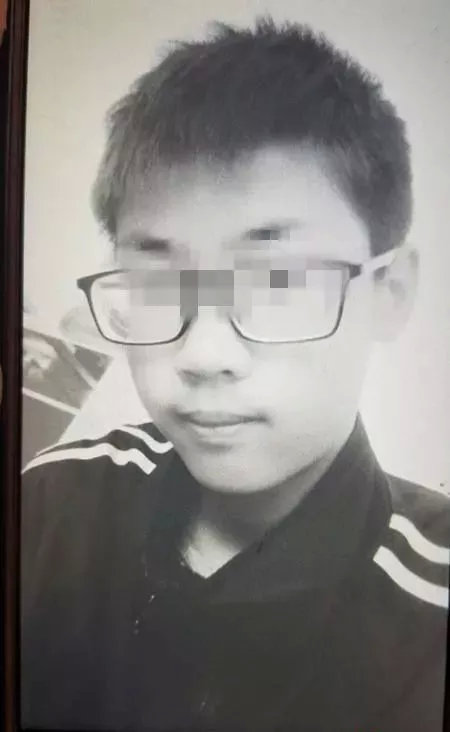 甘肃14岁少年被5名同学打死爸爸总叮嘱别人要打你就赶紧跑