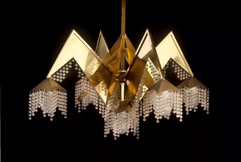 东方艺术大家捷克立体主义像一只很方的鸟蛋