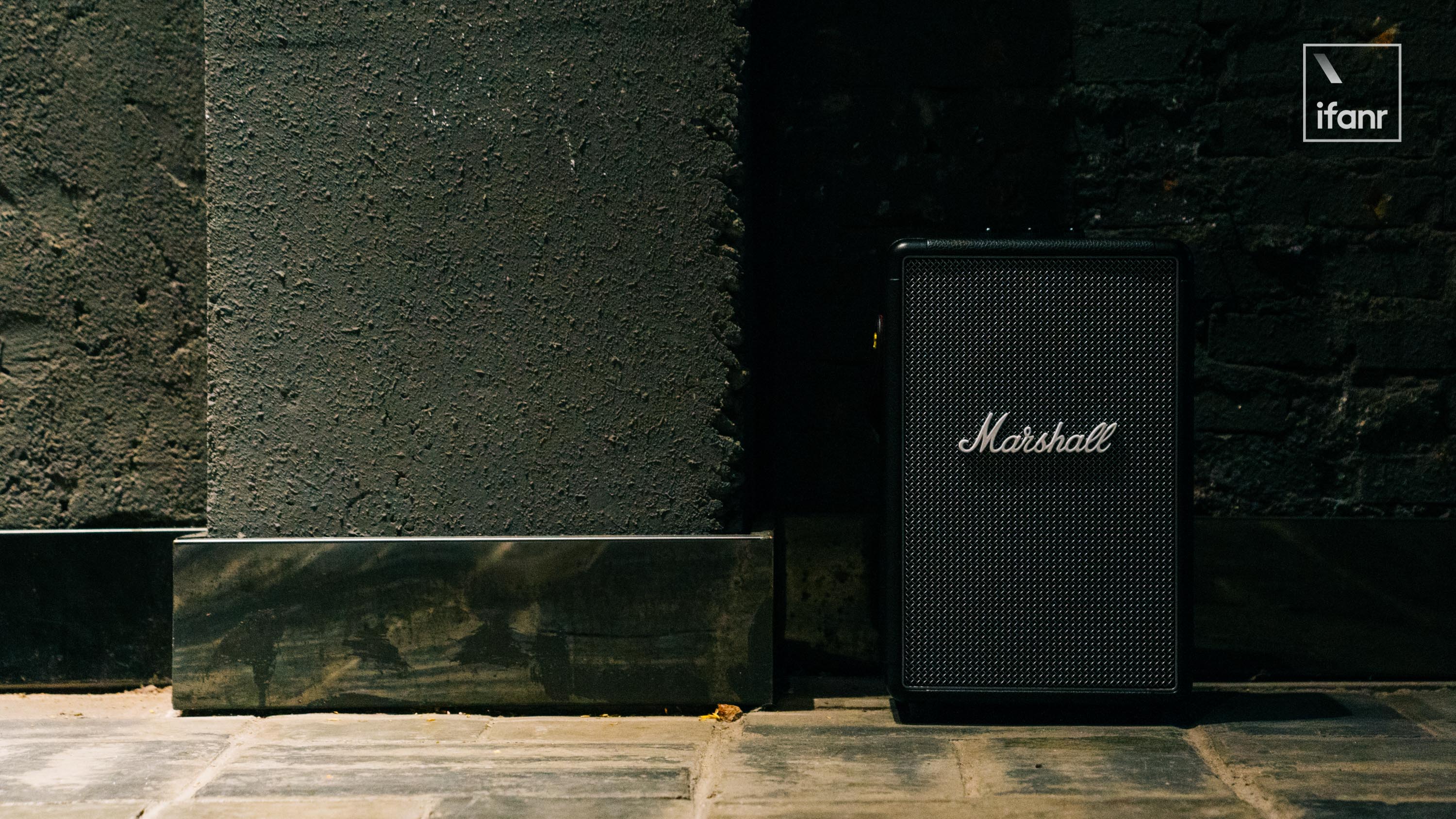 marshall tufton 体验:只比 imac 轻一点的「小音箱」,怎么谈便携?