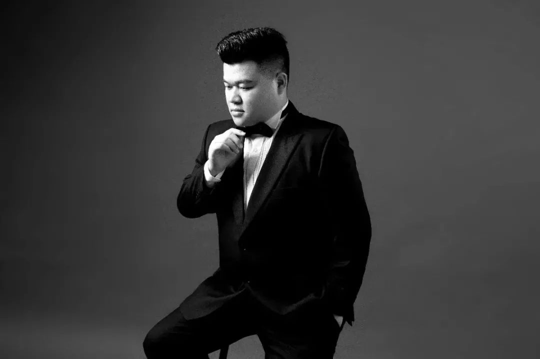 雅韵中南丨高雅艺术进校园我和我的祖国中央音乐学院赵登营教授学生