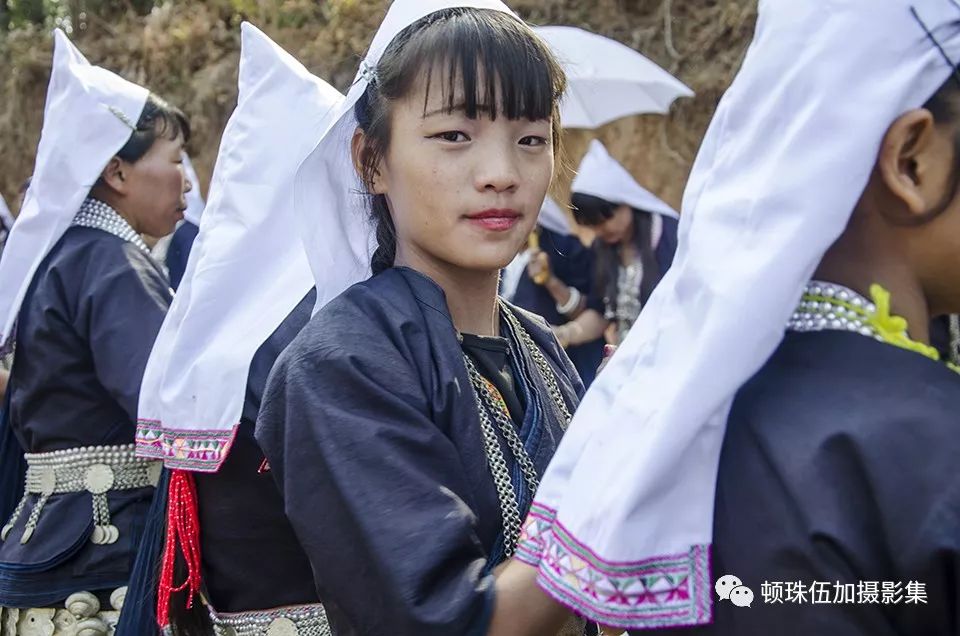 悲剧发生后,奕车人觉得再也不能干涉姑娘和小伙子们的婚姻了,特别是对