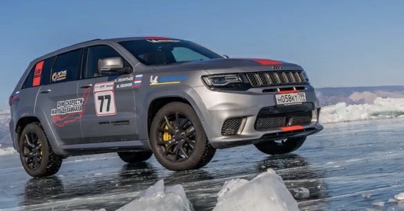 吉普大切诺基trackhawk实拍 强悍6.2升v8 707马力