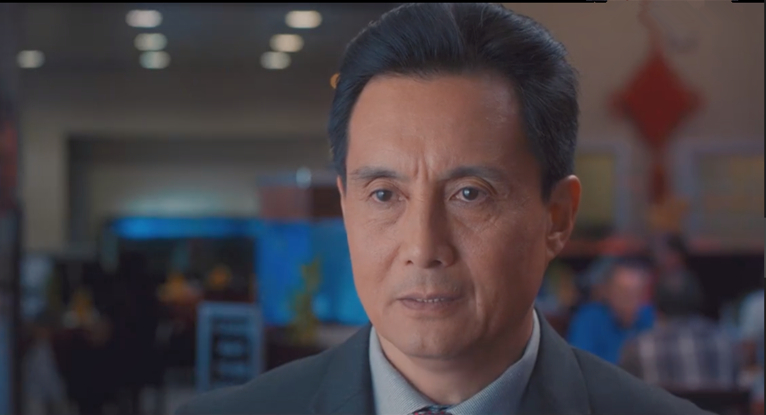 忘记他叫什么名字了,开始我以为是饰演《人民名义》高书记的演员,后来