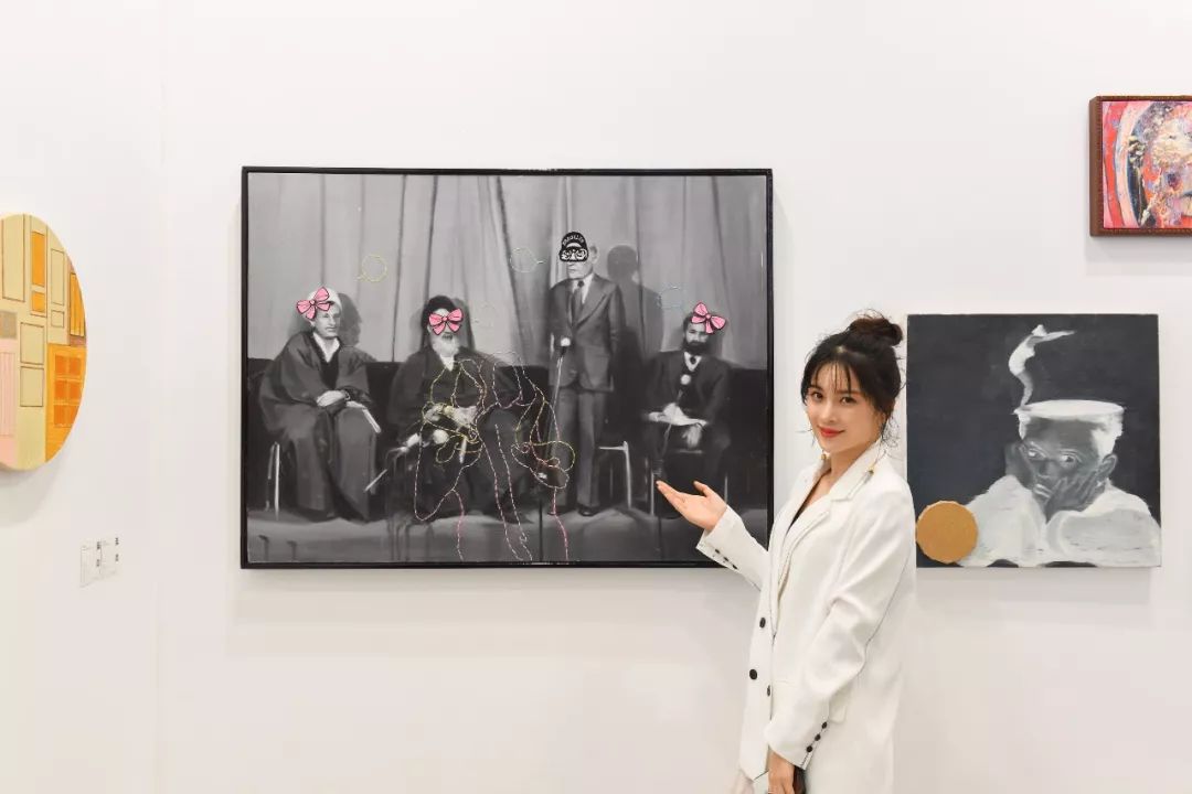 彭玮青年艺术100启动了一个新艺术博览会