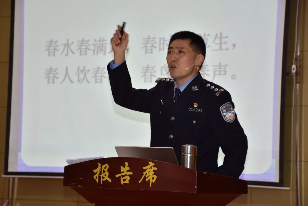 淮南二中举办校园安全主题法制报告会