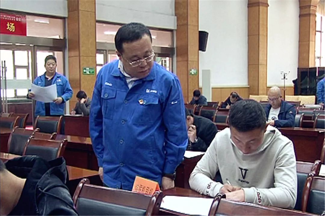 【技能大赛】官地矿2019年职工技能大赛理论考试开赛_仝金厚